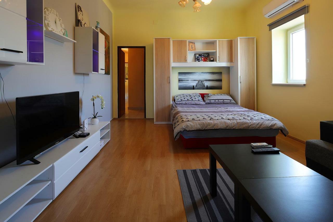 شقة Apartman Vito غييكا المظهر الخارجي الصورة
